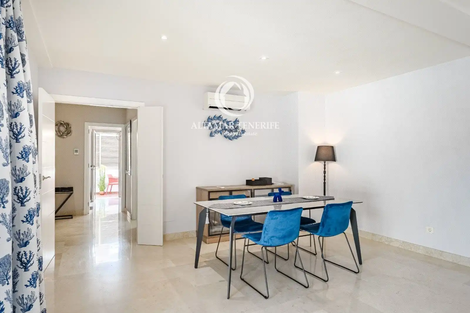 Apartamento con piscina en venta en de los Acantilados, imagen 6