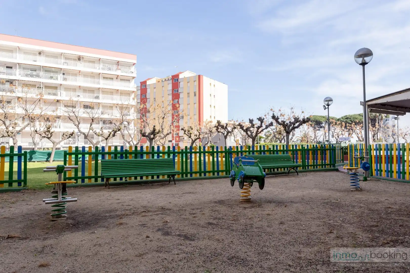 Vista exterior de Estudi en venda en Vila-seca amb Aire condicionat, Calefacció i Piscina comunitària