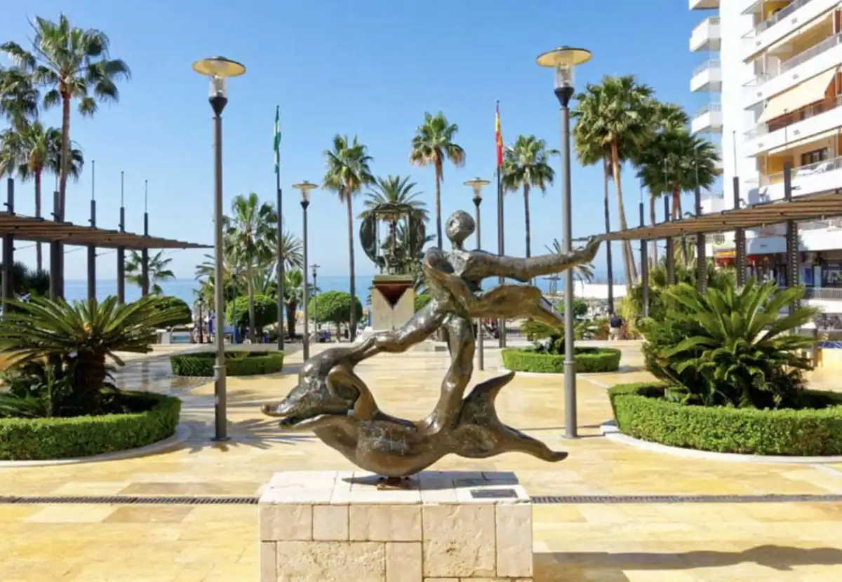 Apartment with pool for sale in Marbella Centro, imagen 4