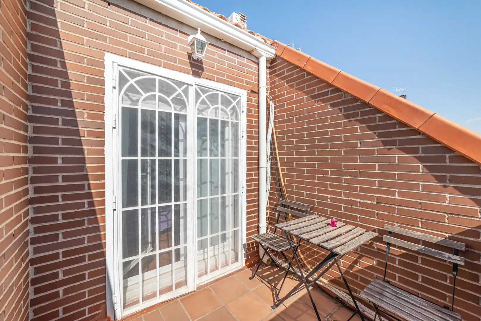 Terrassa de Casa adosada en venda en Parla amb Aire condicionat, Calefacció i Jardí privat