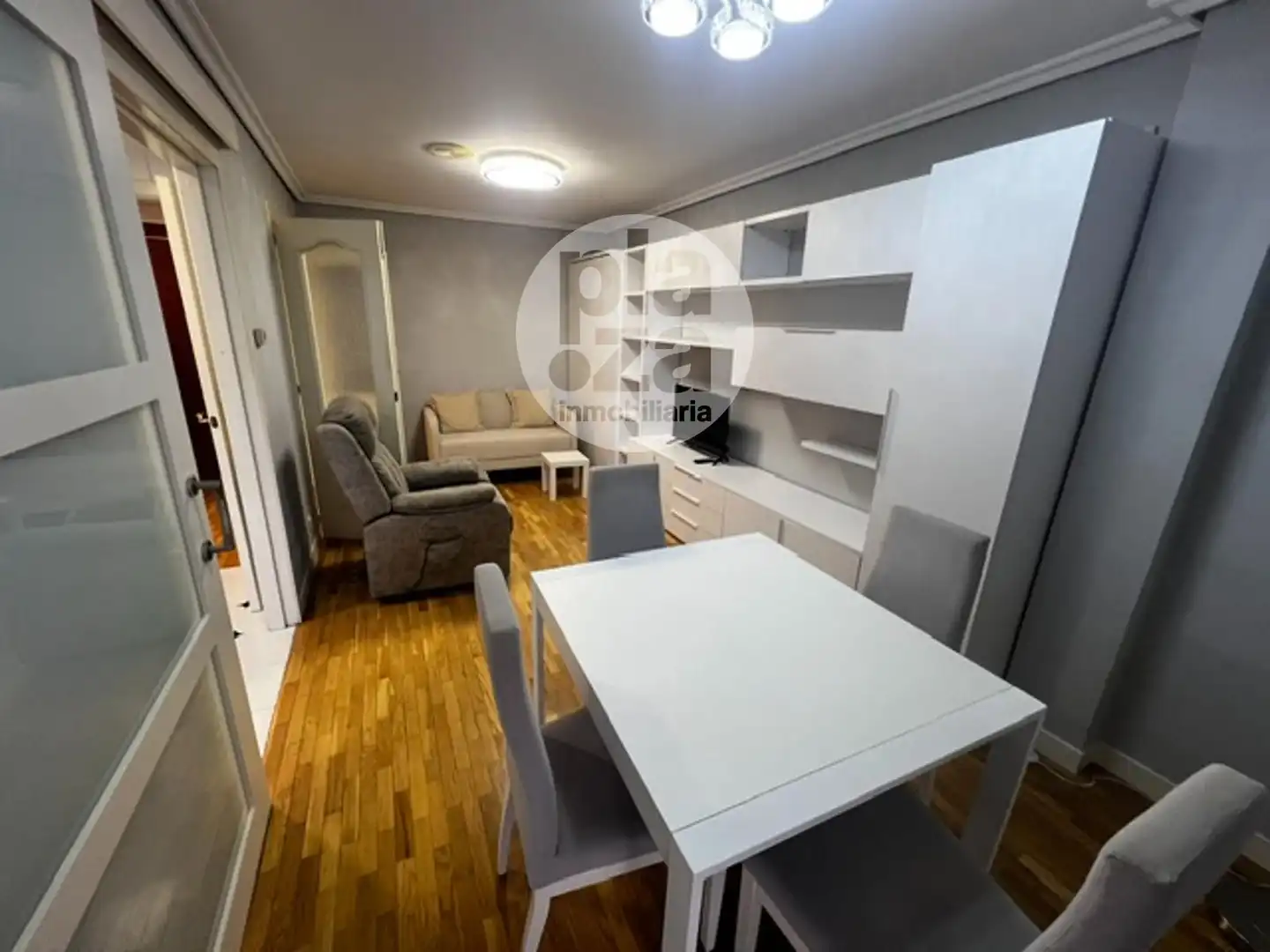 Sala de estar de Piso de alquiler en Burgos con Calefacción, Terraza y Amueblado