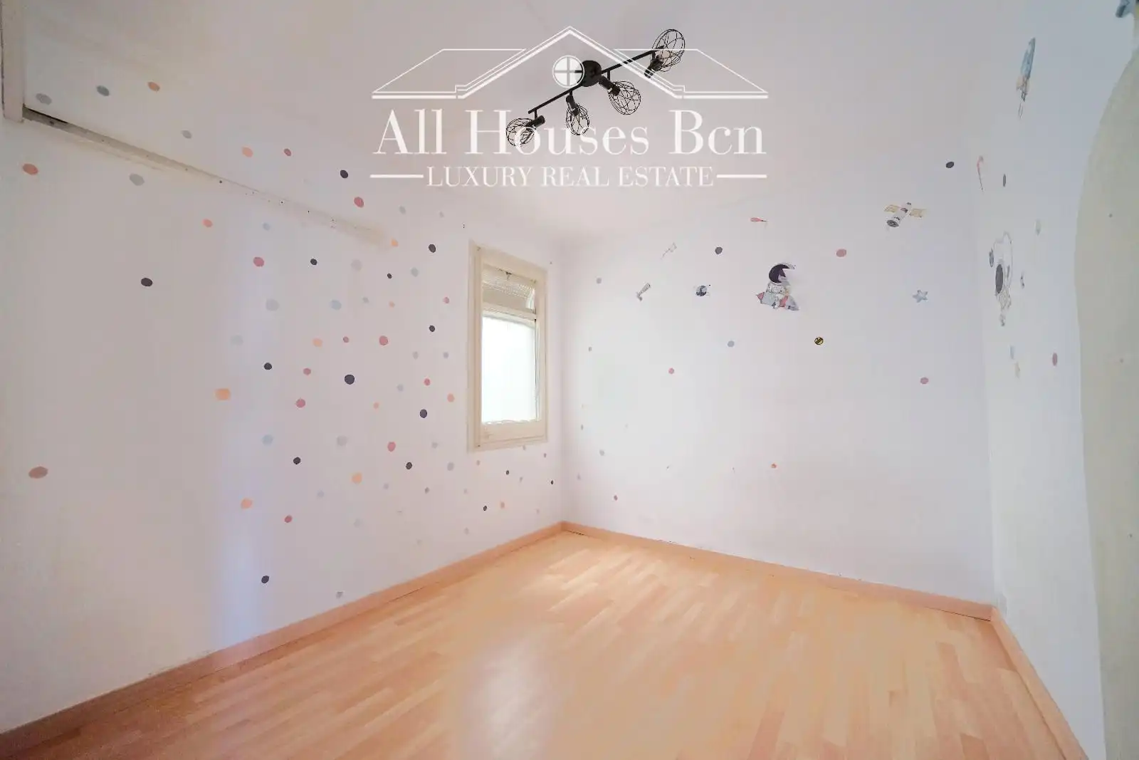 Habitación de Ático en venta en Barcelona con Trastero