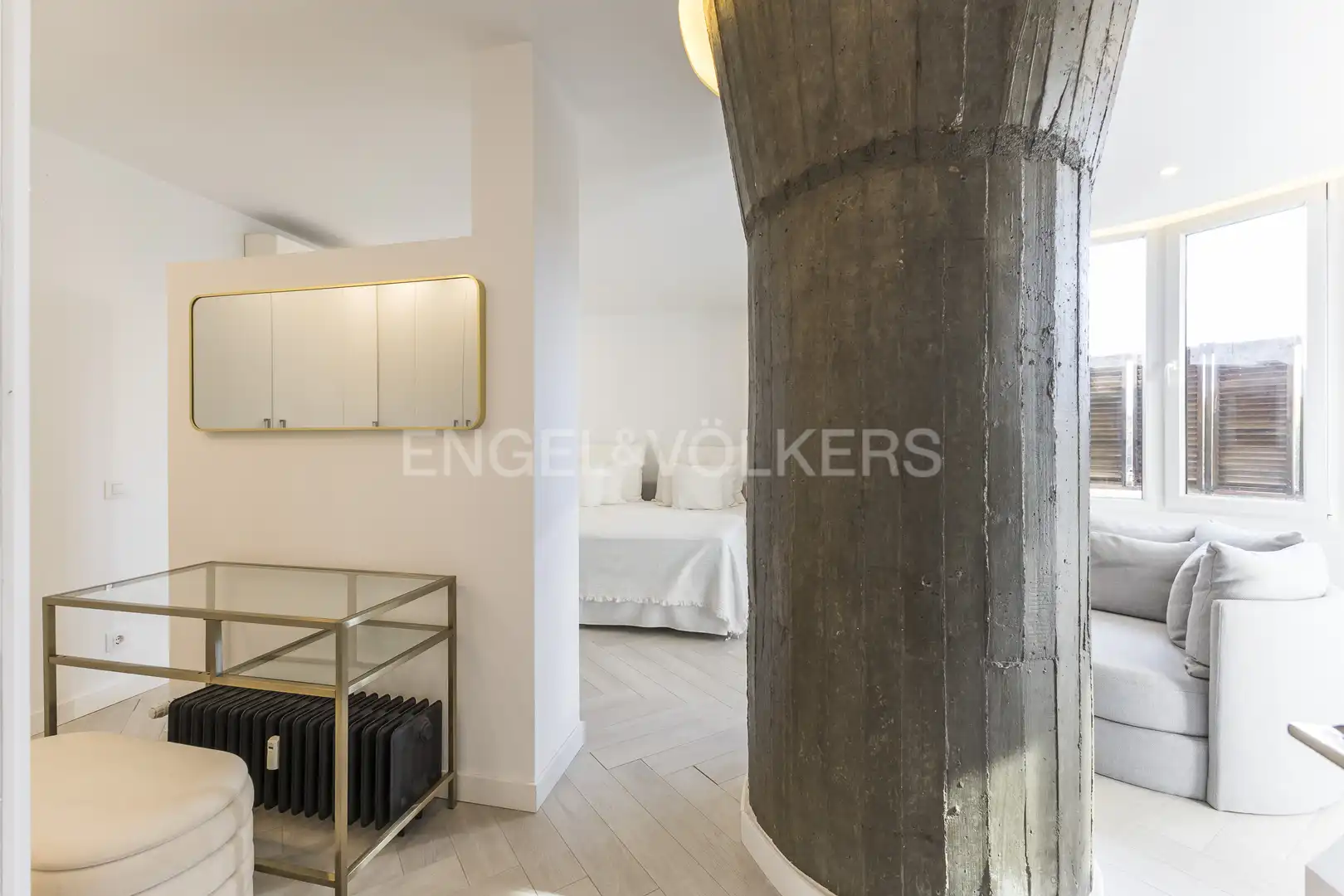 Flat for rent in Madrid  with Air Conditioner, Heating and Furnished