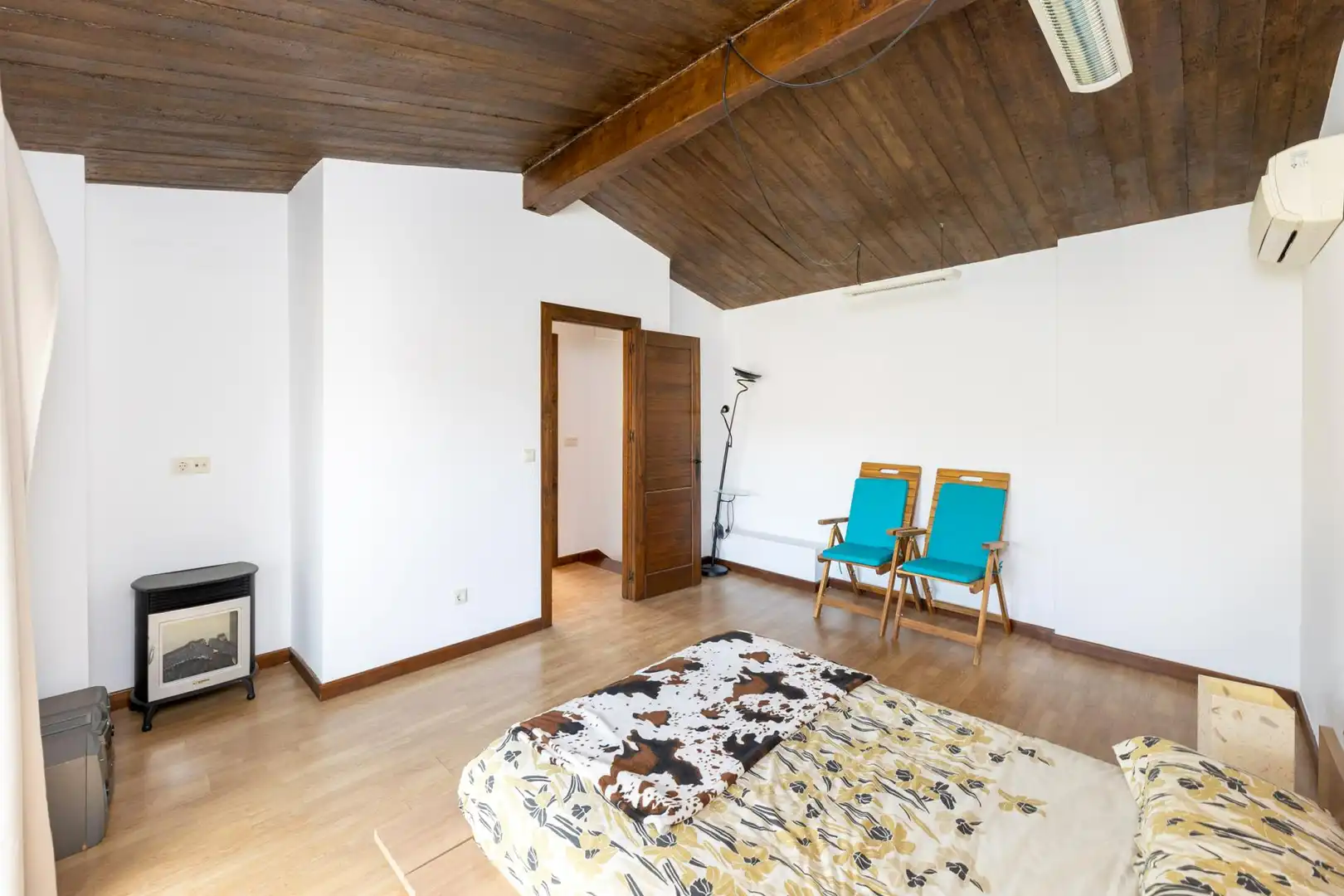 Dormitori de Casa o xalet en venda en Dúdar amb Aire condicionat, Jardí privat i Terrassa