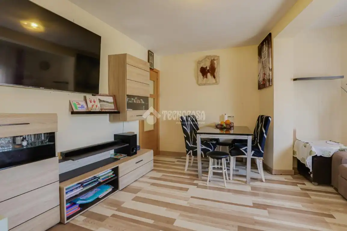 Sala d'estar de Pis en venda en Montcada i Reixac