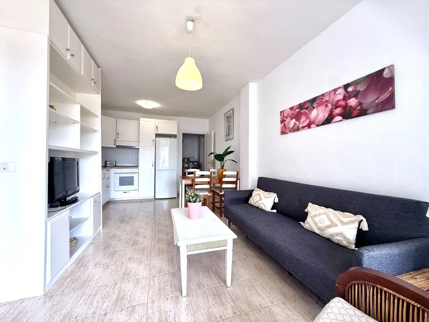 Living room of Flat for sale in Adeje  with Terrace, Furnished and Oven
