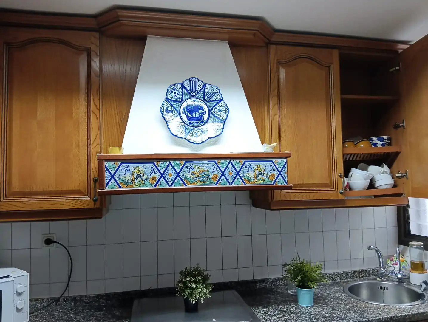 Kitchen of Flat for sale in Sevilla  with Air Conditioner, Terrace and Balcony