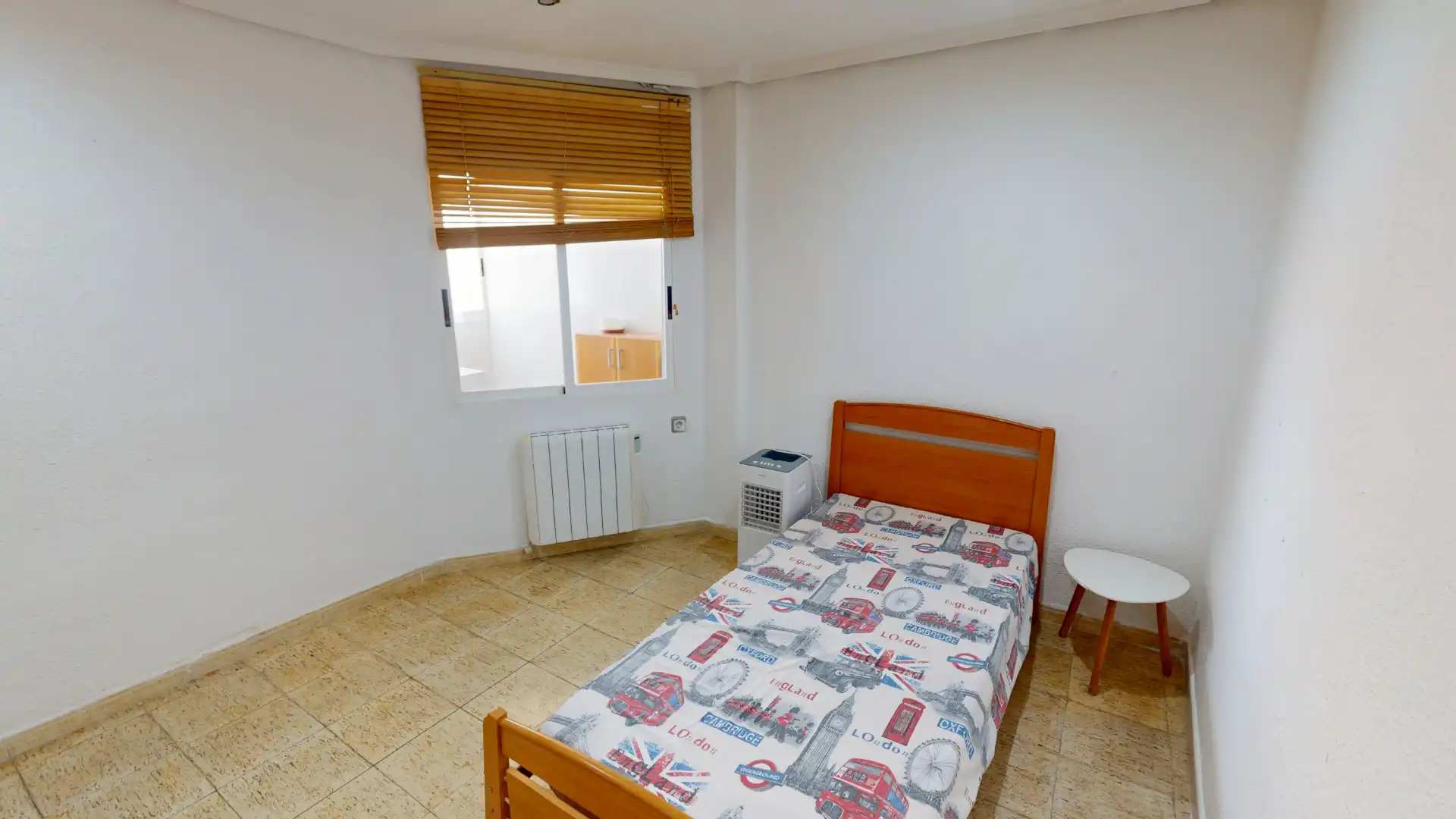 Habitación de Piso en venta en Elche / Elx con Aire acondicionado y Balcón