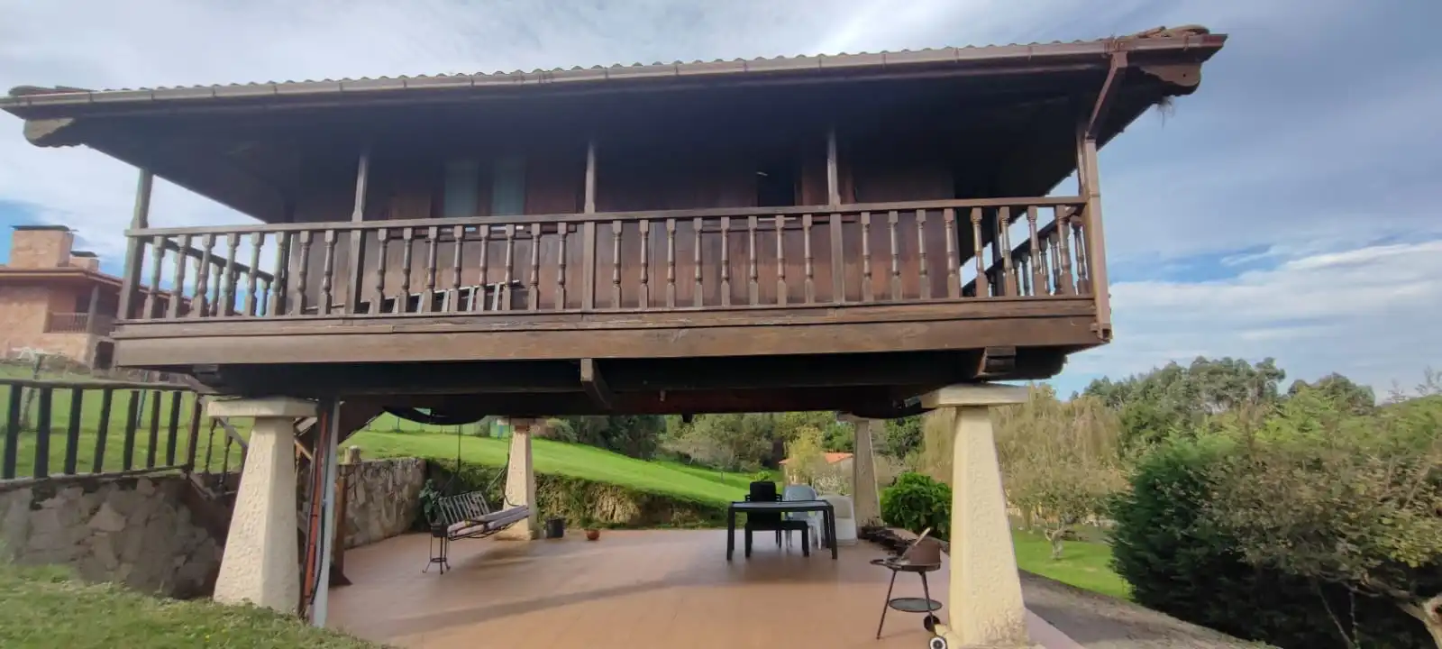 Terrasse von Country house zum Verkauf in Llanes mit Heizung, Privatgarten und Terrasse