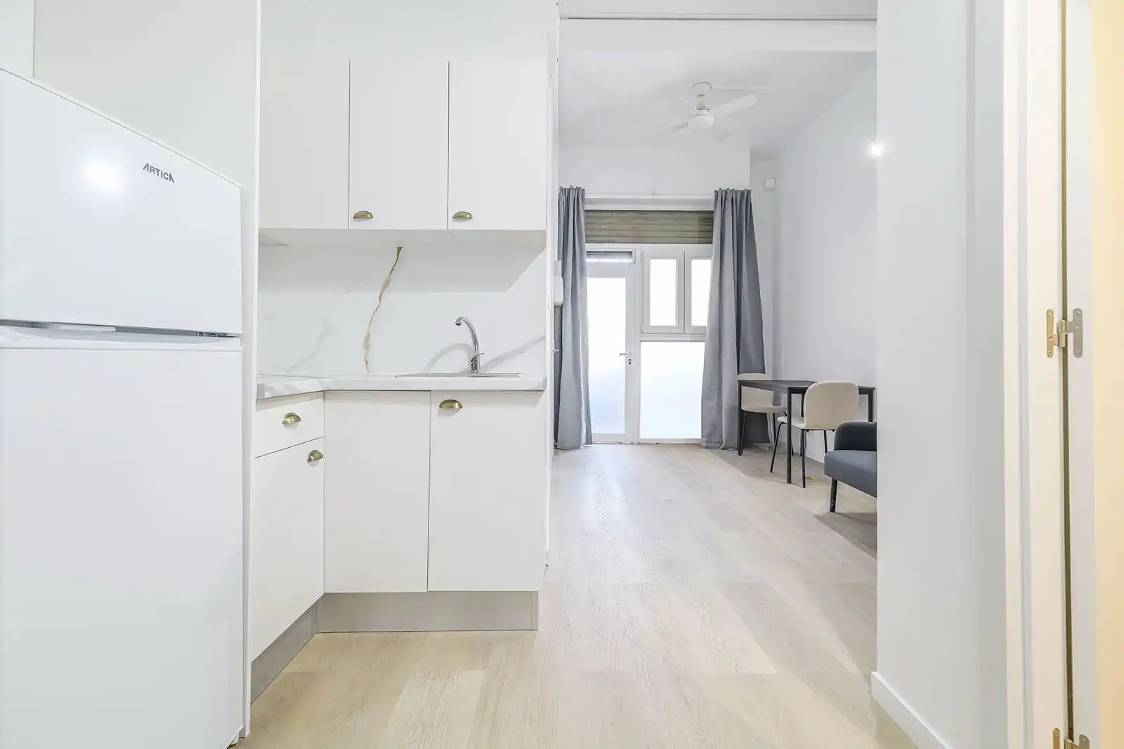 Kitchen of Flat for sale in Barberà del Vallès