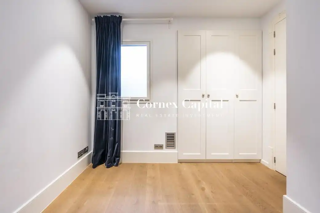 Maisonette zum Verkauf in Barcelona mit Heizung, Terrasse und Abstellraum