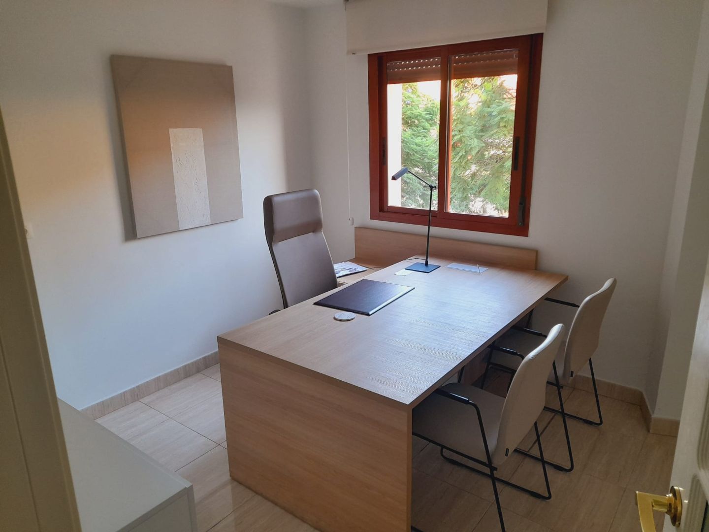 Oficina de lloguer en Málaga Capital amb Aire condicionat, Calefacció i Moblat