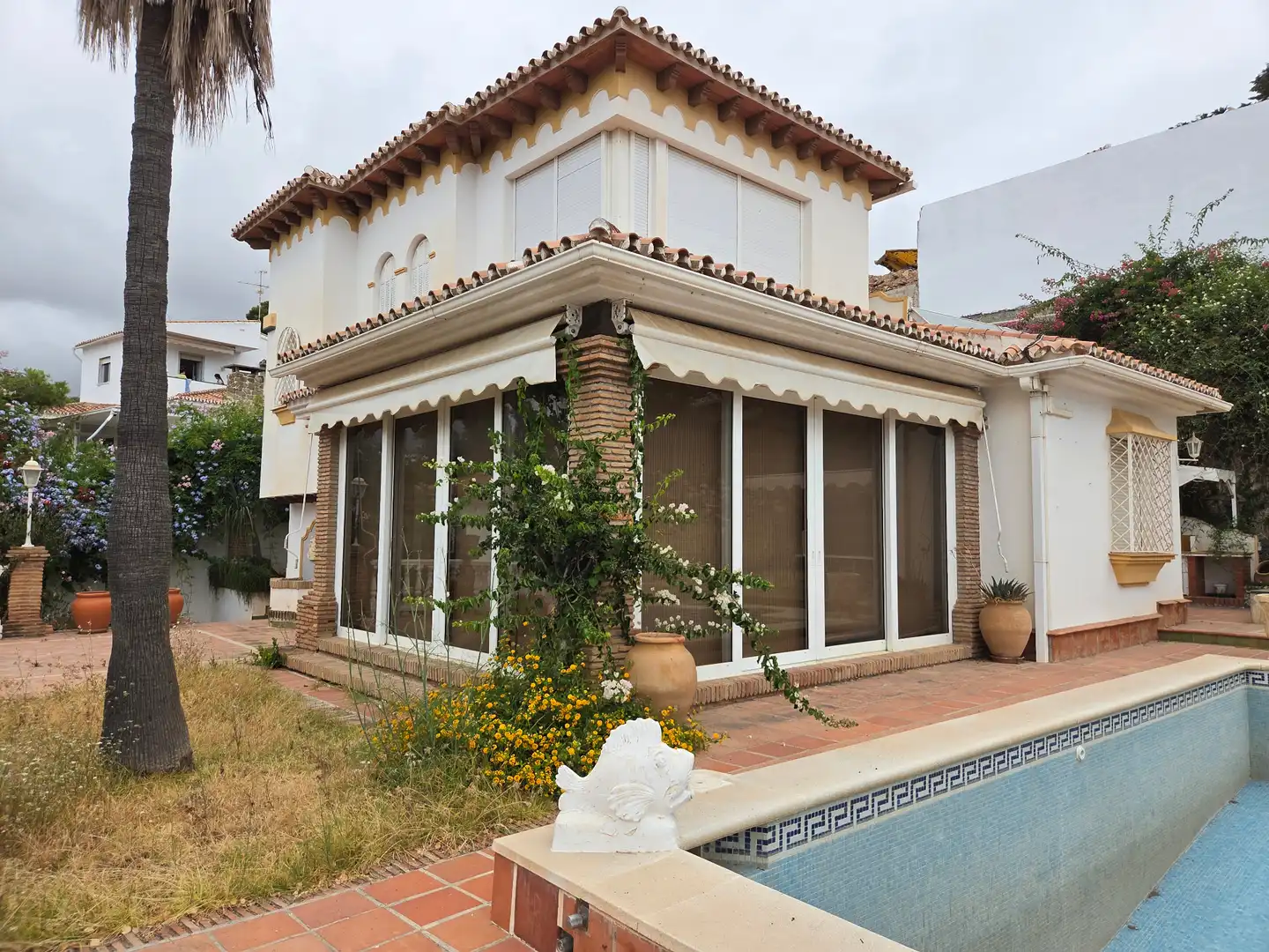 Vista exterior de Casa o chalet en venta en Vélez-Málaga con Aire acondicionado, Jardín privado y Terraza