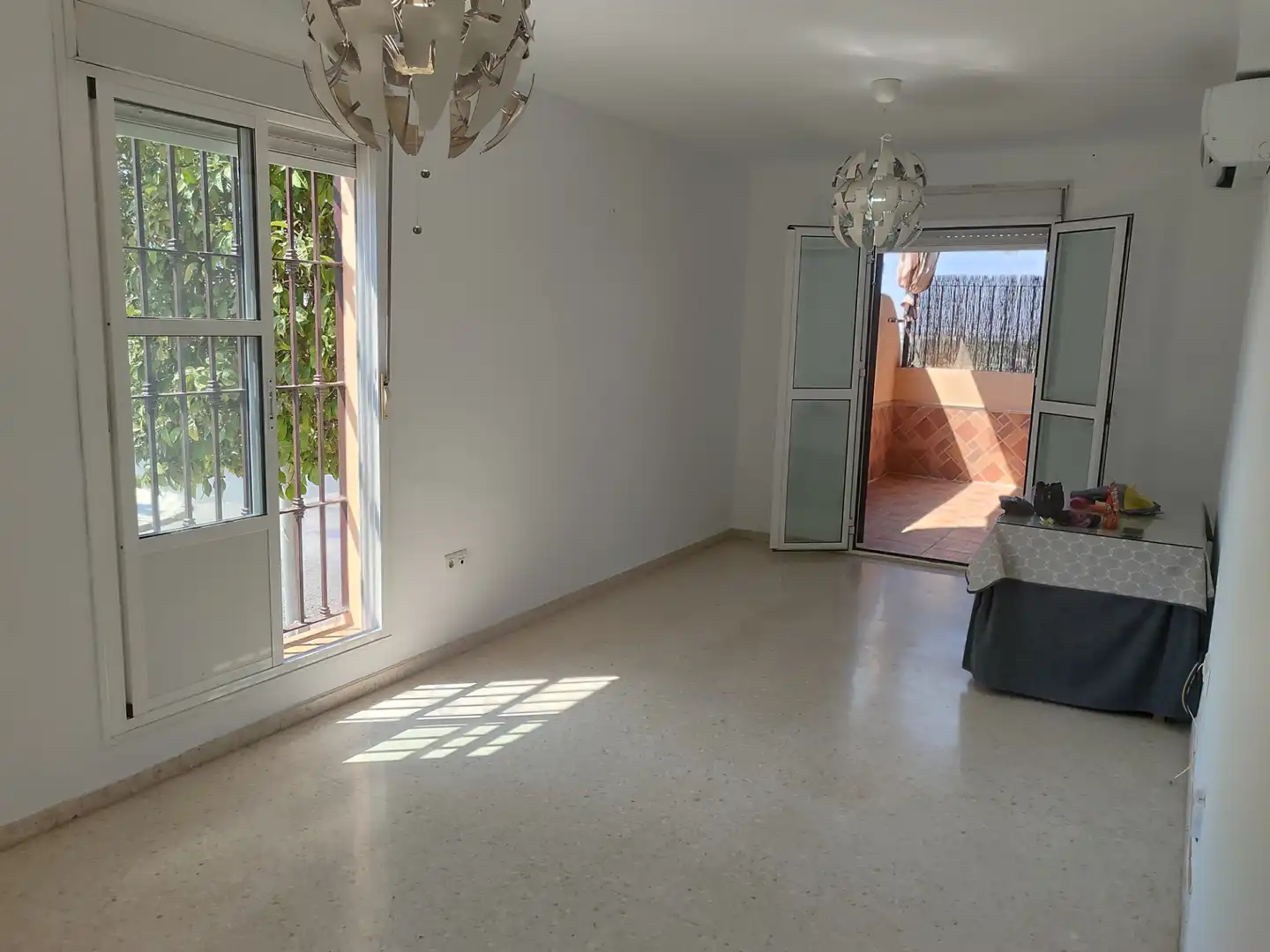 Comedor de Casa adosada en venta en Utrera con Aire acondicionado, Calefacción y Terraza