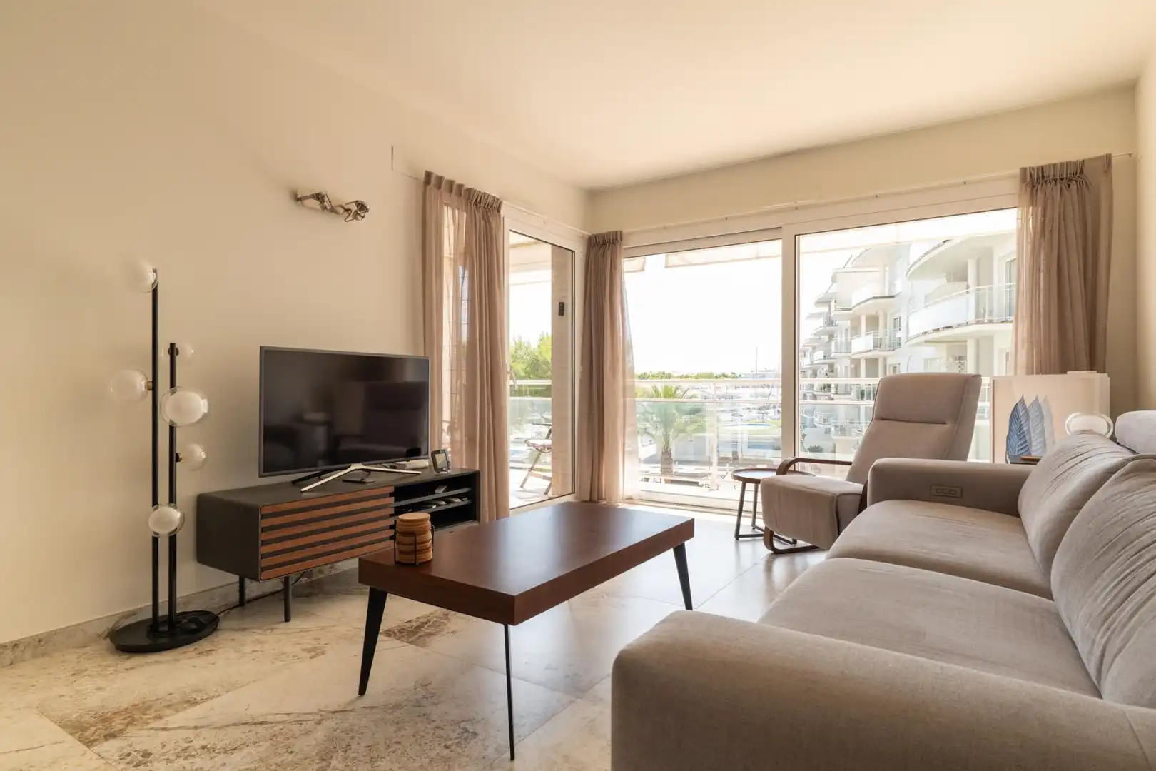 Living room of Flat for sale in Castell d'Aro, Platja d'Aro i s'Agaró  with Air Conditioner, Heating and Terrace