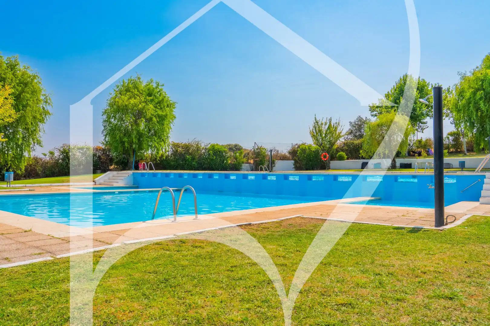 Swimming pool of Detached homes for sale in Carrascal de Barregas  with Heating, Private garden and Community pool