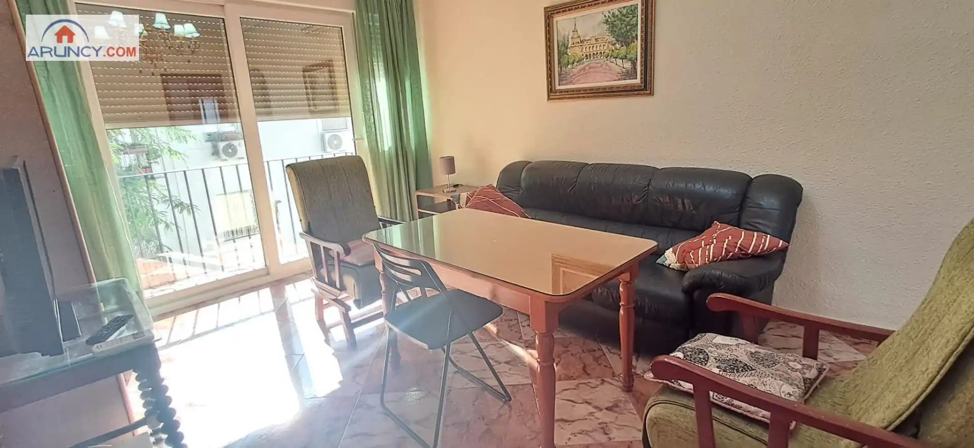 Sala d'estar de Pis en venda en Sevilla amb Aire condicionat, Terrassa i Balcó