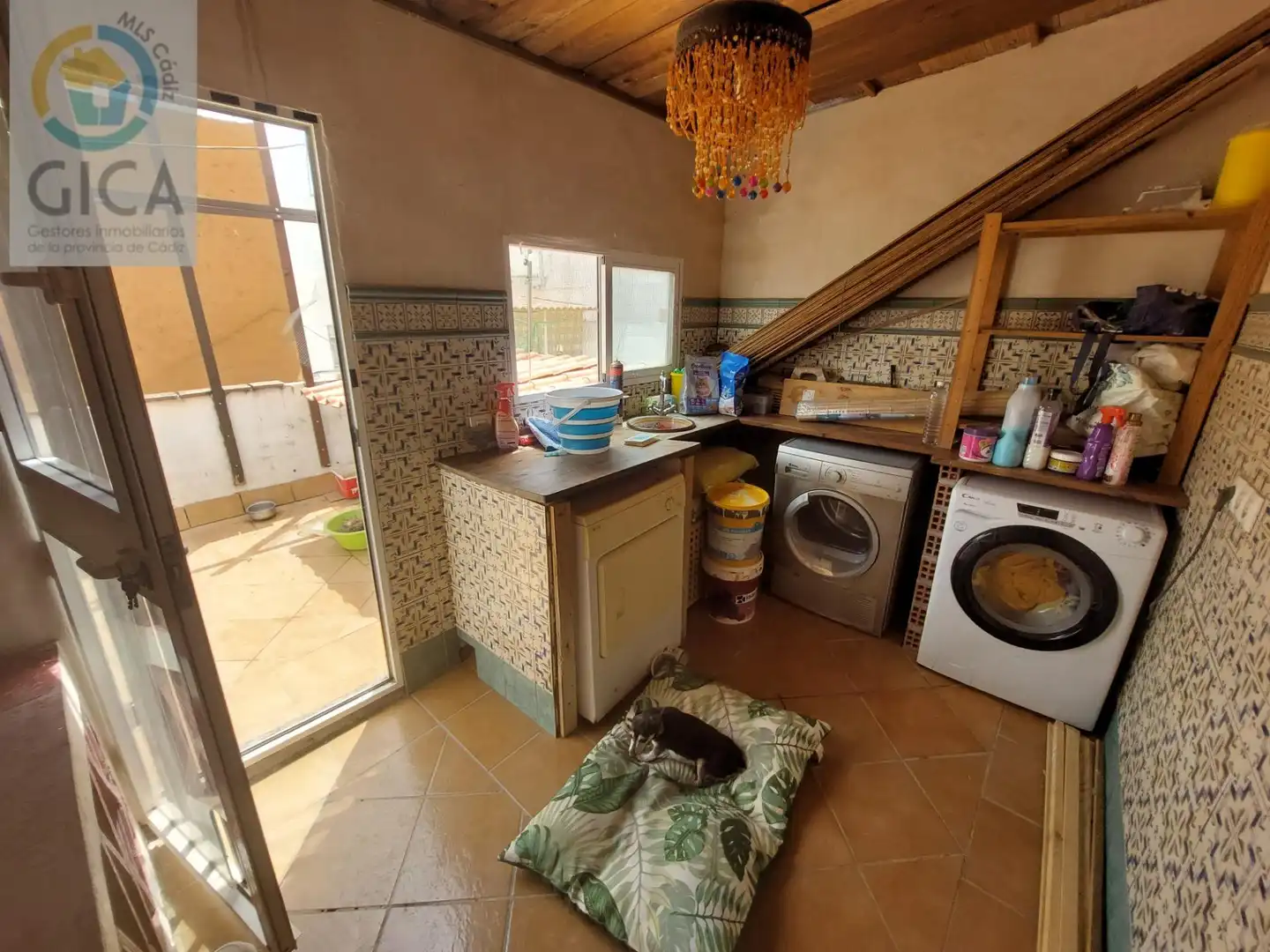Cuina de Casa o xalet en venda en Algeciras amb Terrassa