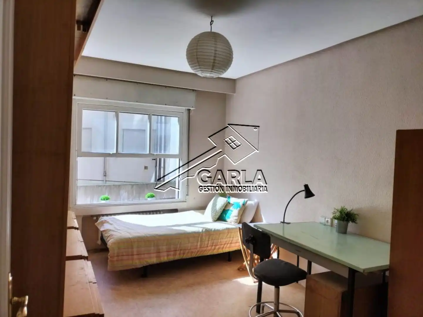 Habitación de Piso de alquiler en Salamanca Capital con Calefacción y Amueblado