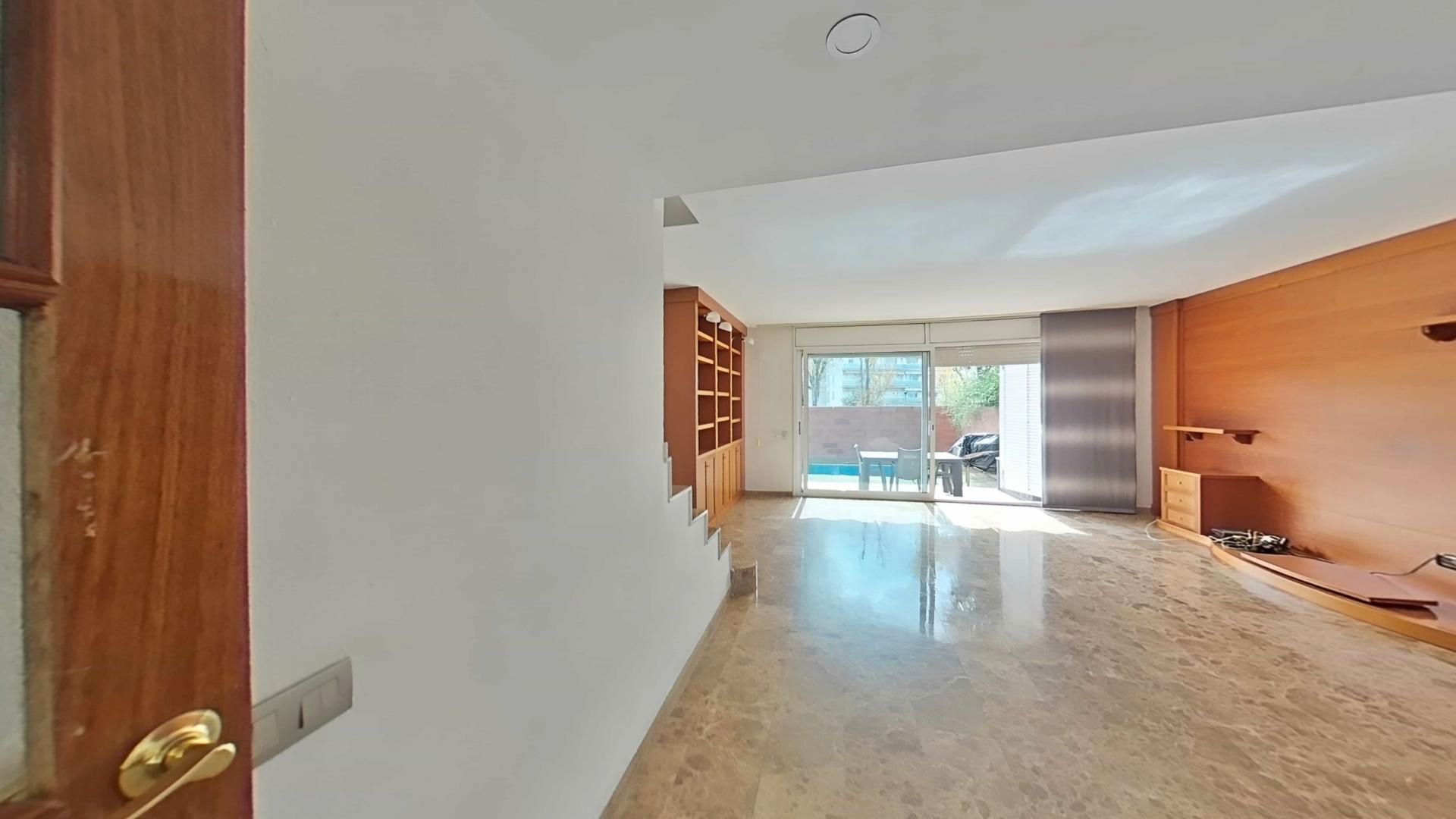 Casa o xalet en venda en Sant Feliu de Llobregat amb Aire condicionat, Calefacció i Jardí privat