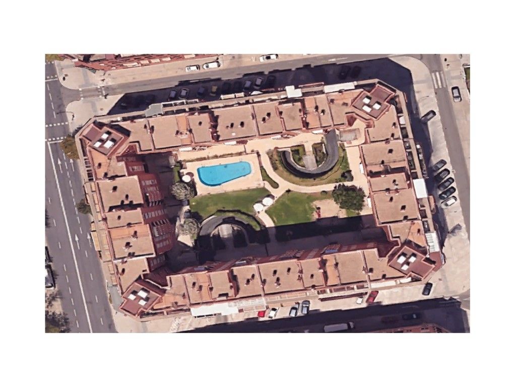Vista exterior de Piso en venta en  Madrid Capital