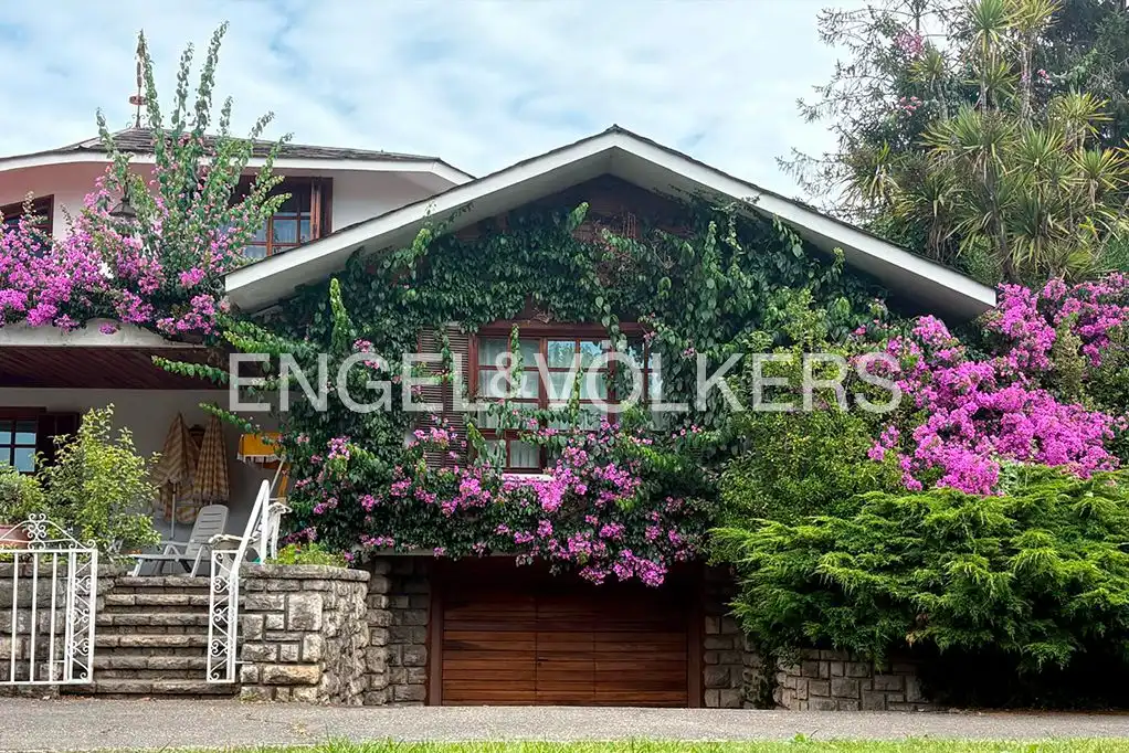Casa amb jardí en venda a Somió - Cabueñes, imagen 2