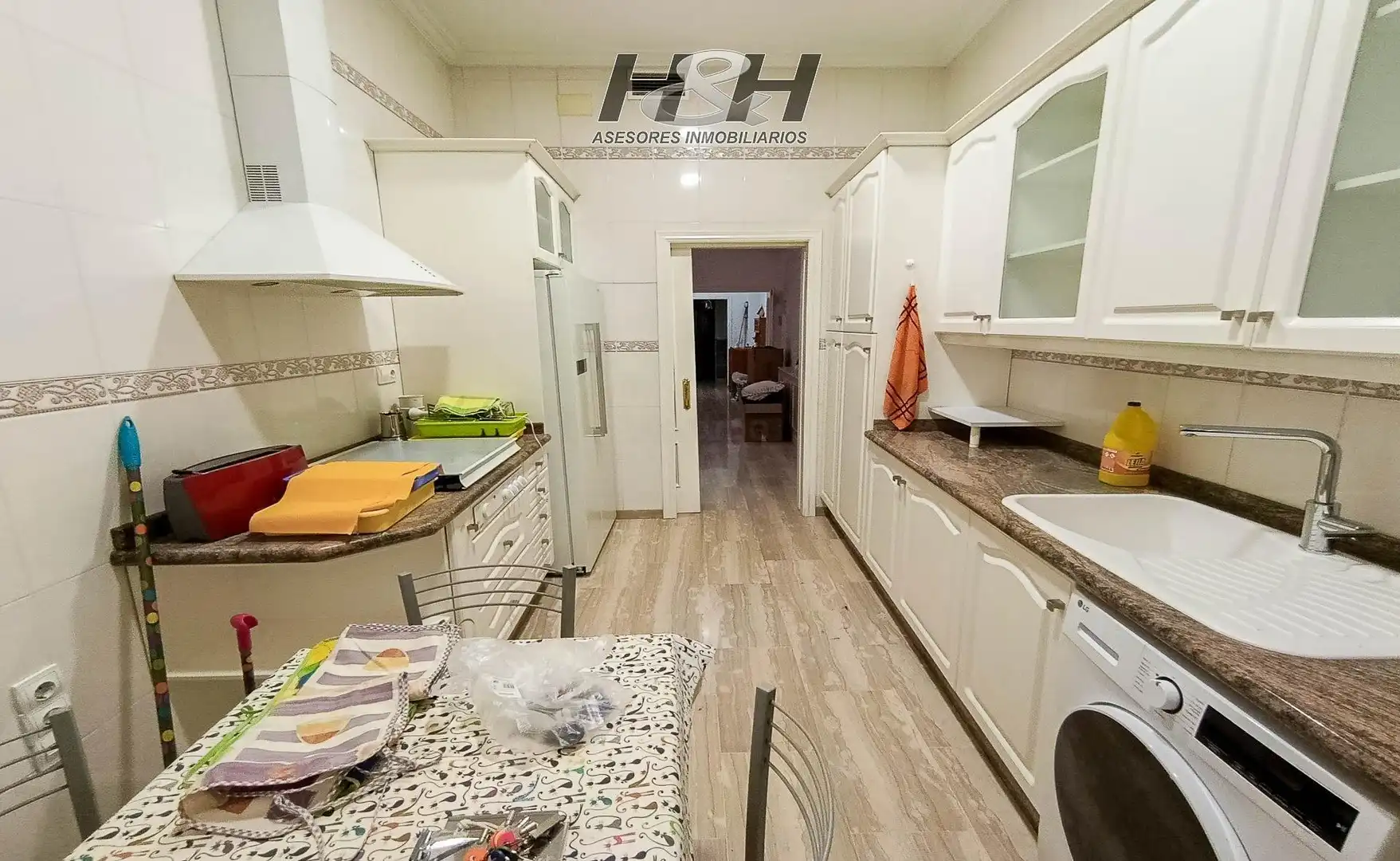 Cocina de Casa o chalet en venta en Burjassot con Aire acondicionado, Calefacción y Trastero