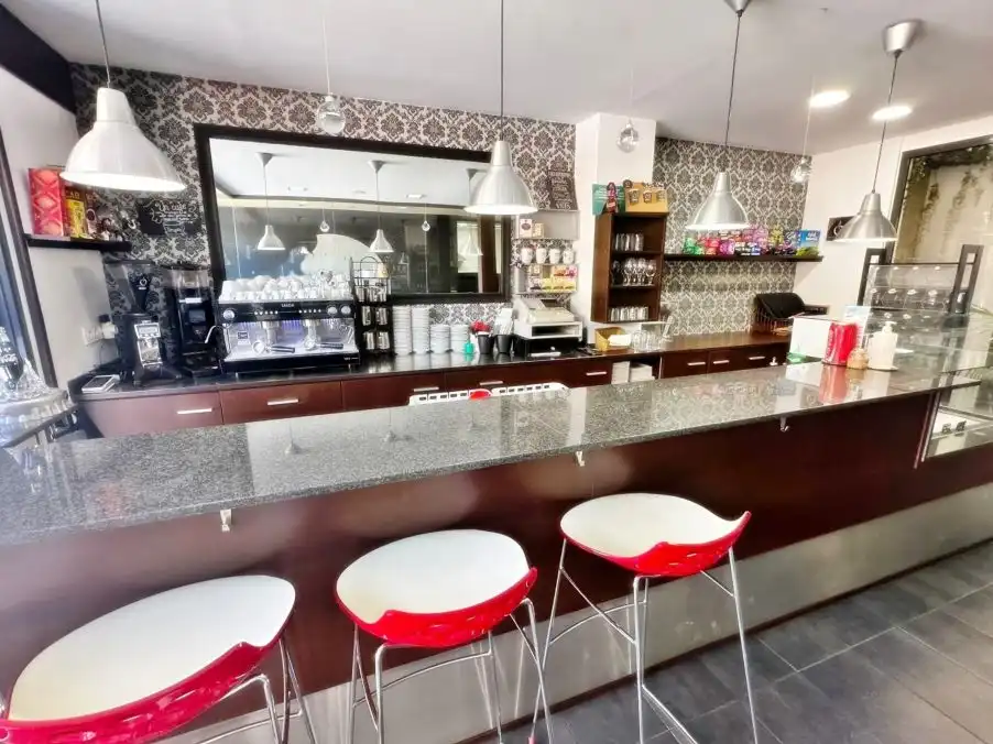 Business premises for sale in Sant Vicenç Dels Horts, imagen 5