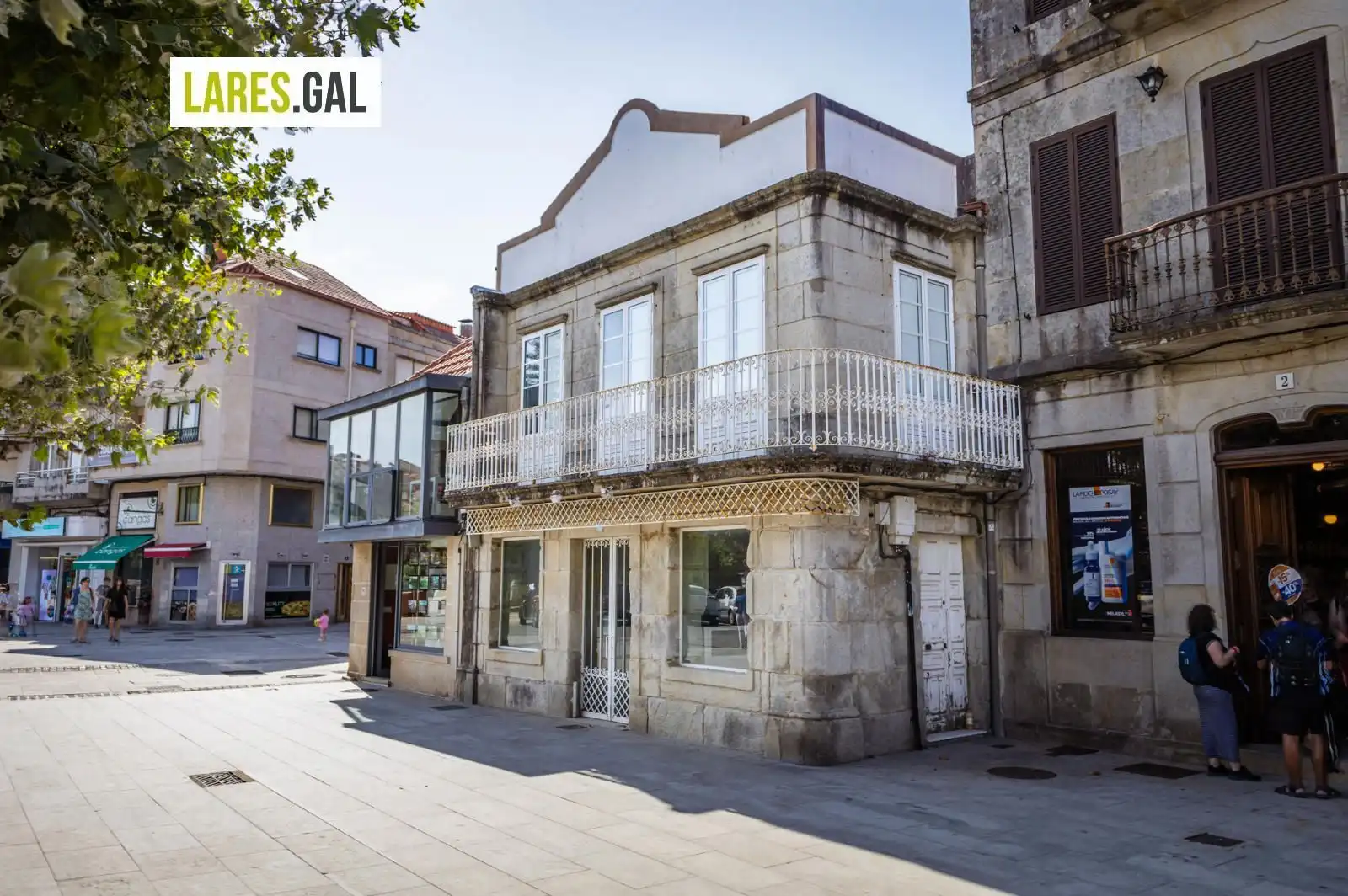 Vista exterior de Casa o xalet en venda en Cangas  amb Terrassa i Traster