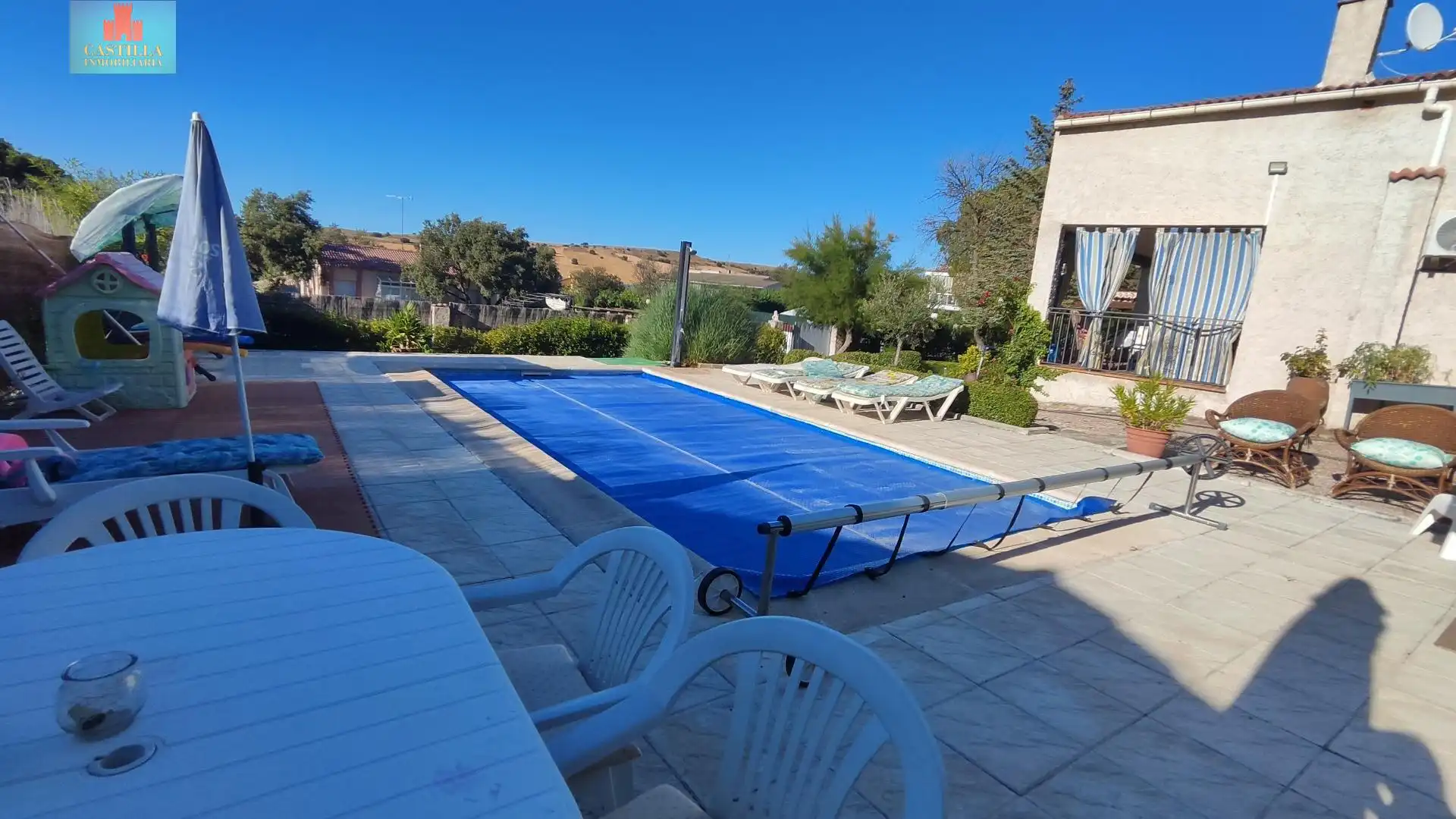 Piscina de Casa o xalet en venda en Peñalba de Ávila amb Calefacció, Jardí privat i Traster