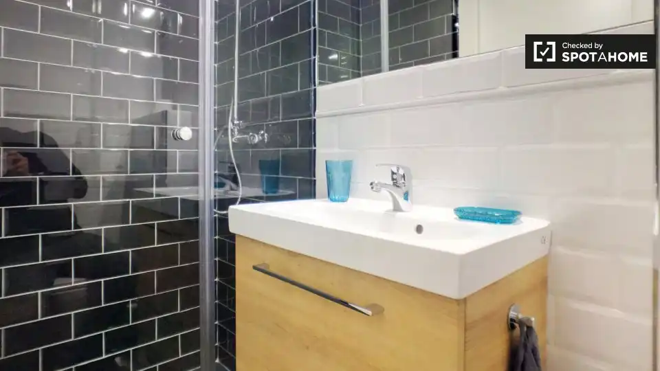 Habitación en Almenara -Ventilla