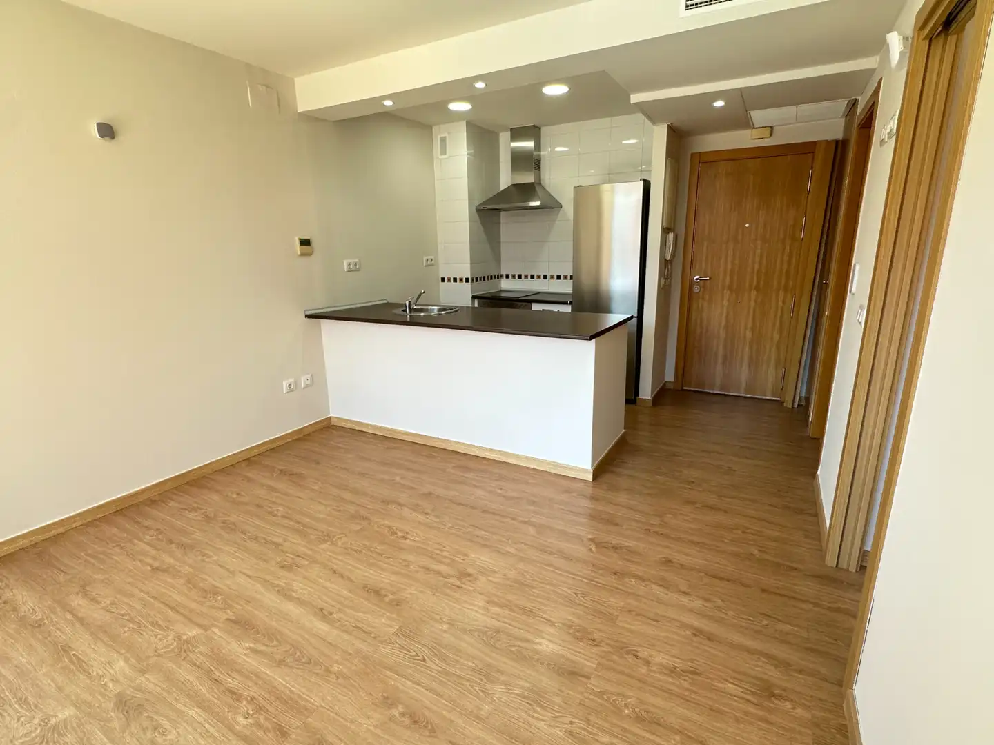Kitchen of Flat for rent in Madrid  with Air Conditioner, Heating and Storage room