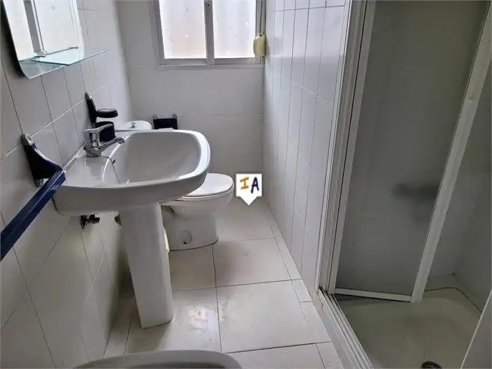 Casa adosada en venta en Lora de Estepa