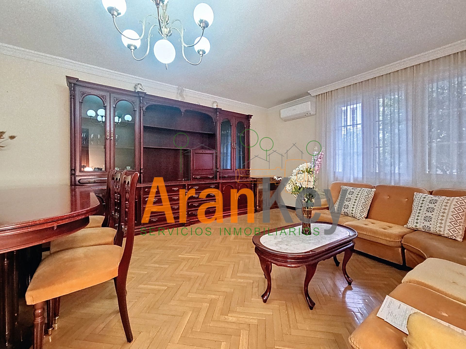 Living room of House or chalet for sale in Aranjuez  with Air Conditioner, Heating and Storage room