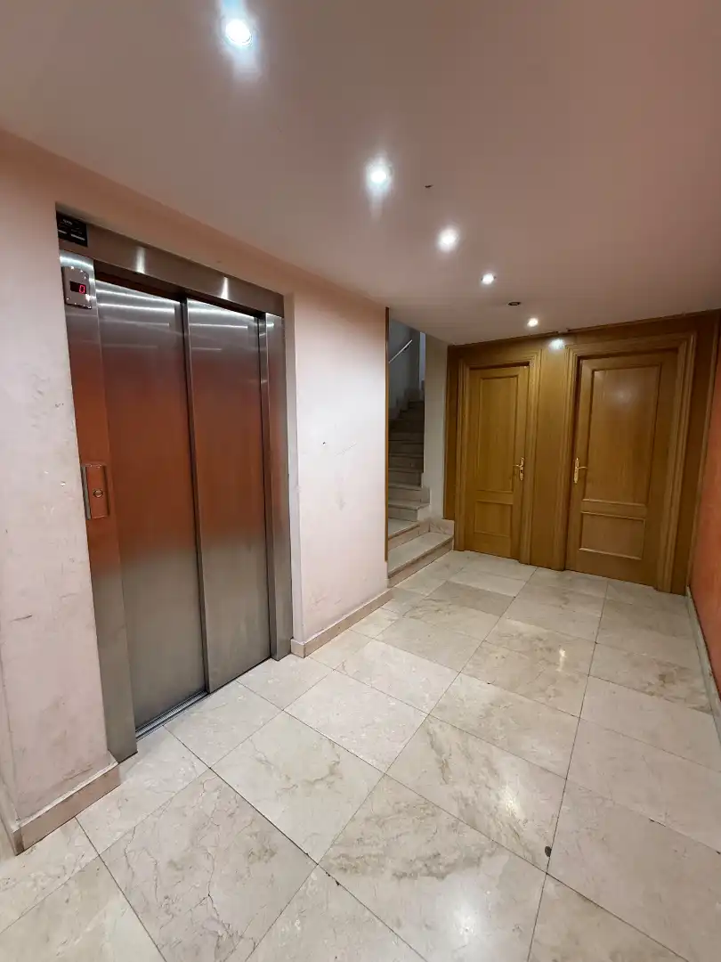 Piso en venta en Benavente con Calefacción, Terraza y Balcón