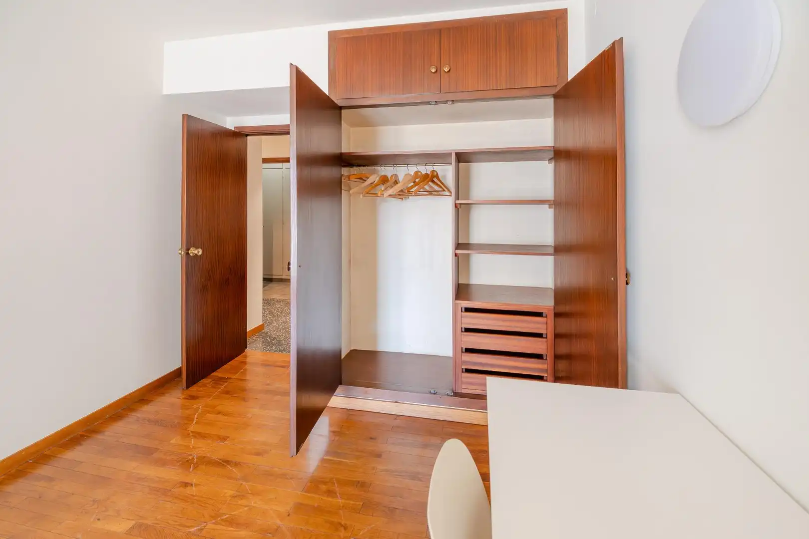 Dormitori de Apartament de lloguer en Girona amb Calefacció, Parquet i Terrassa