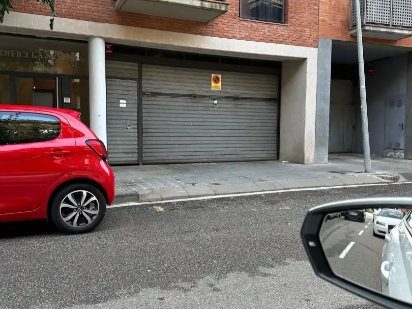 Individual for sale in Ronda President francesc macia 45