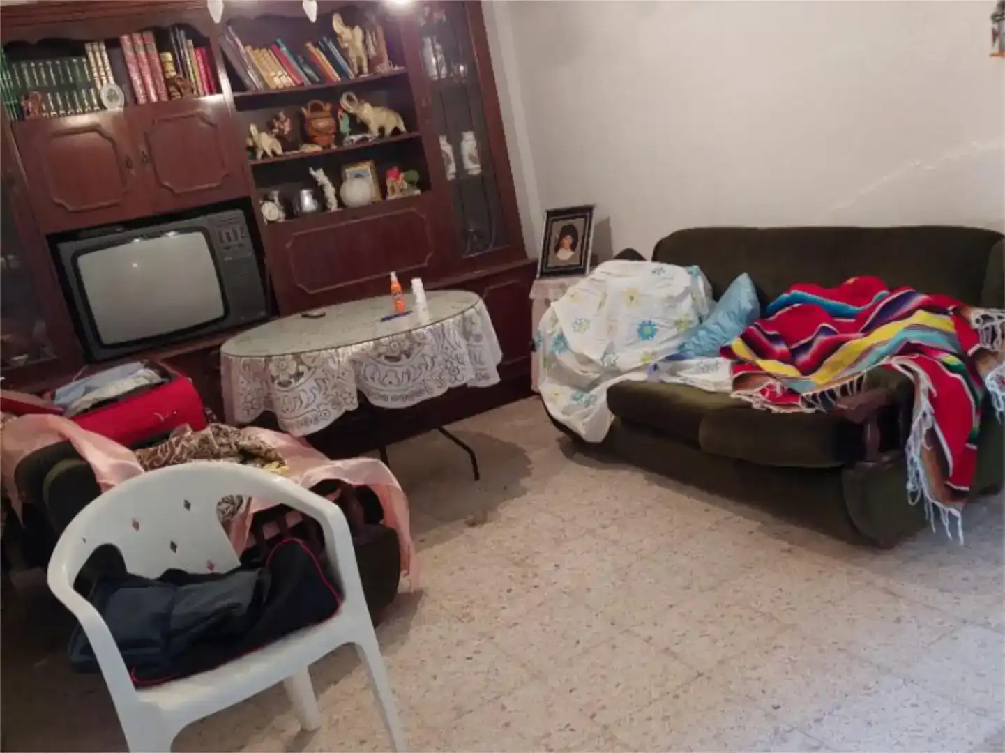 Sala d'estar de Casa adosada en venda en Bodonal de la Sierra