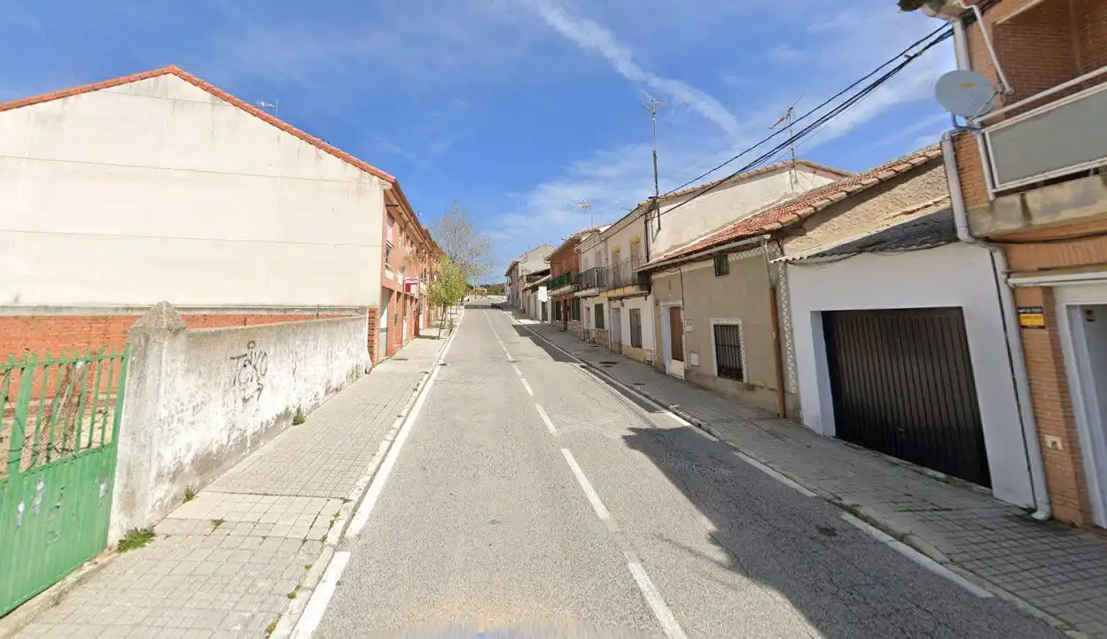Exterior view of Garage for sale in Valdepiélagos