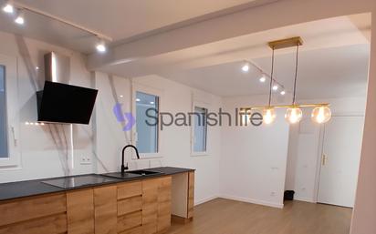 Cuina de Apartament en venda en  Valencia Capital amb Aire condicionat, Parquet i Forn