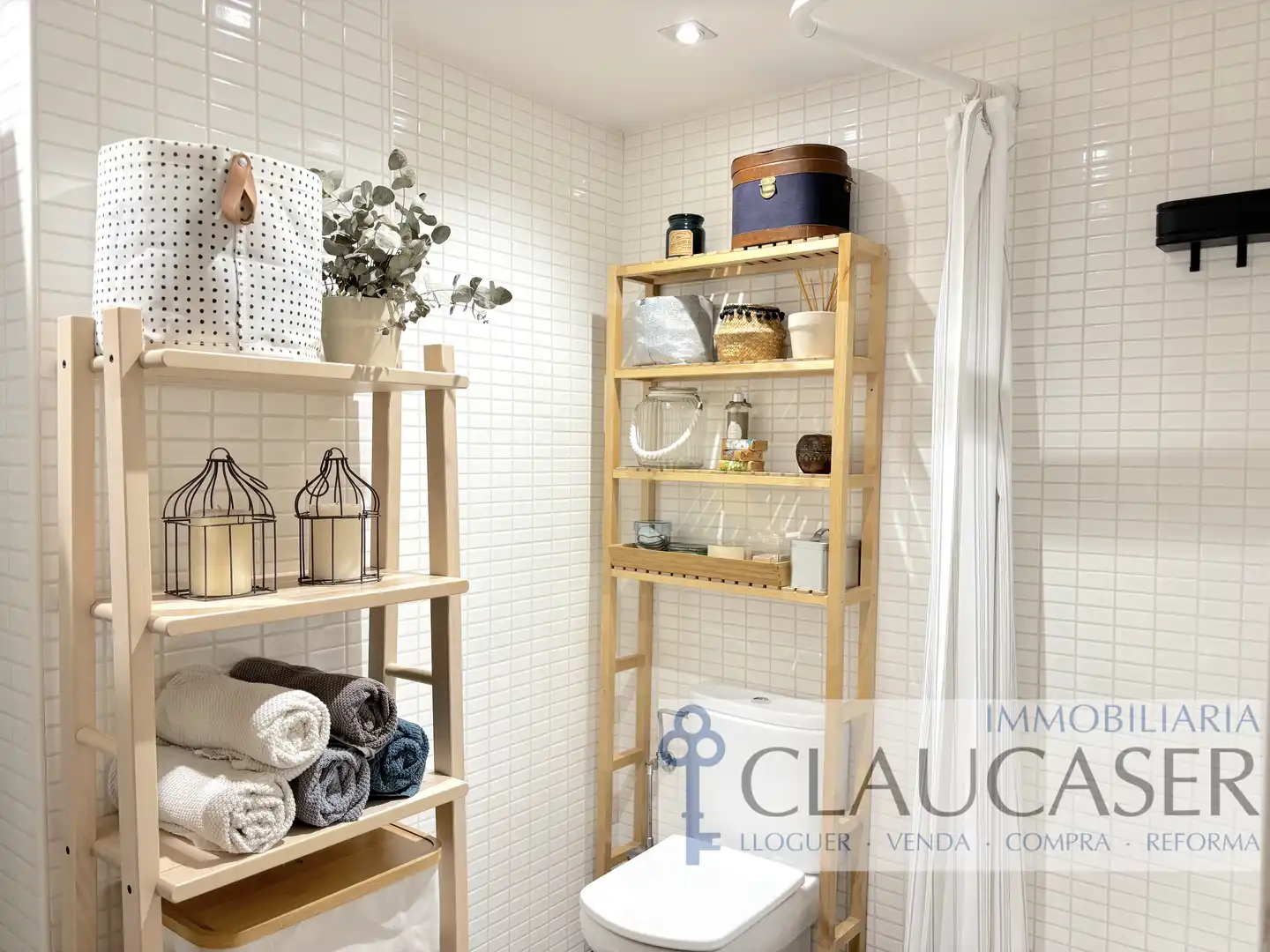 Badezimmer von Wohnung zum Verkauf in Sabadell mit Heizung, Privatgarten und Terrasse