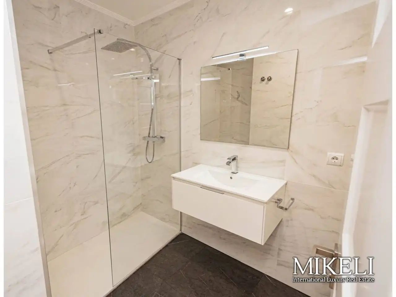 Badezimmer von Wohnung zur Miete in Santander mit Heizung und Möbliert