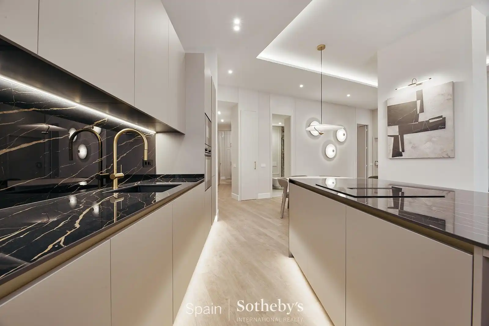 Apartamento con ascensor en venta en Calle del Barco, imagen 13