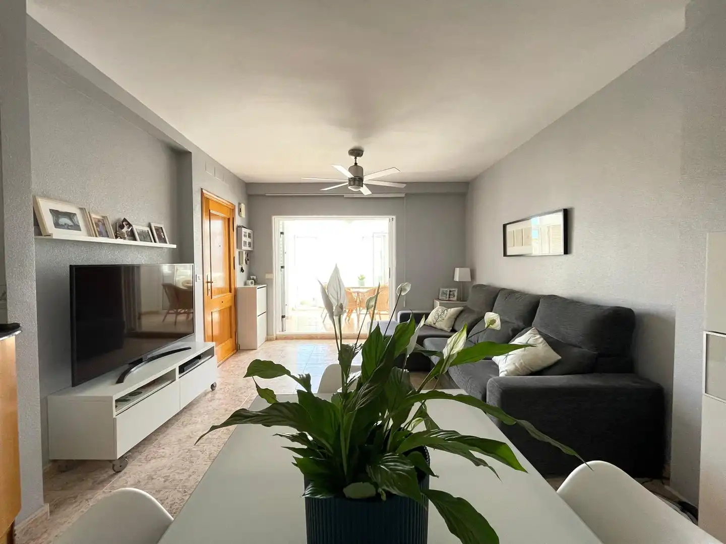Sala d'estar de Apartament en venda en Moncofa amb Terrassa, Moblat i Forn