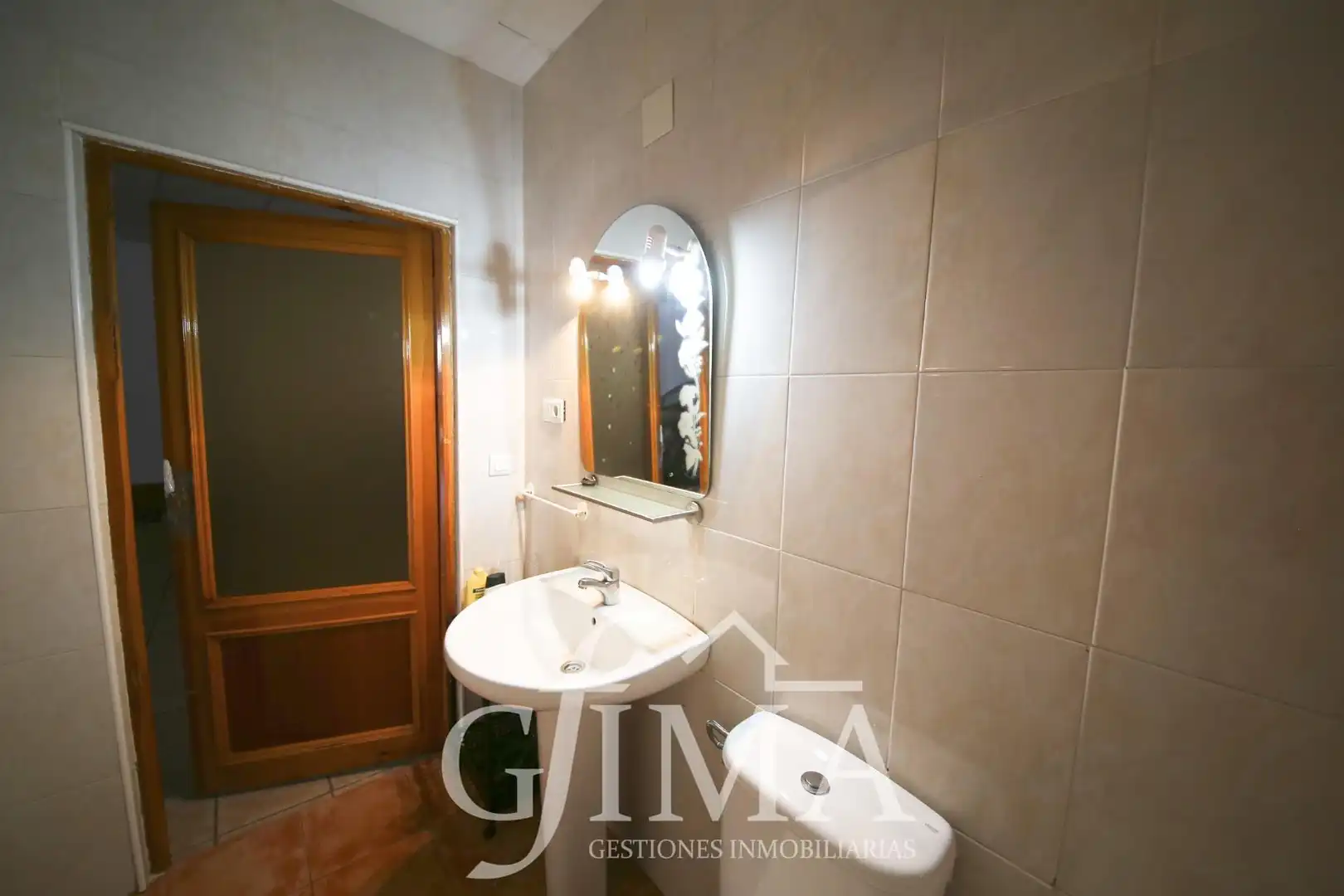 Bathroom of Houses for sale in Tomelloso  with Air Conditioner, Heating and Terrace
