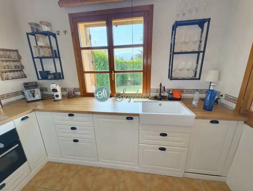 Cocina de Casa o chalet en venta en Palazuelos de Eresma con Calefacción, Terraza y Amueblado