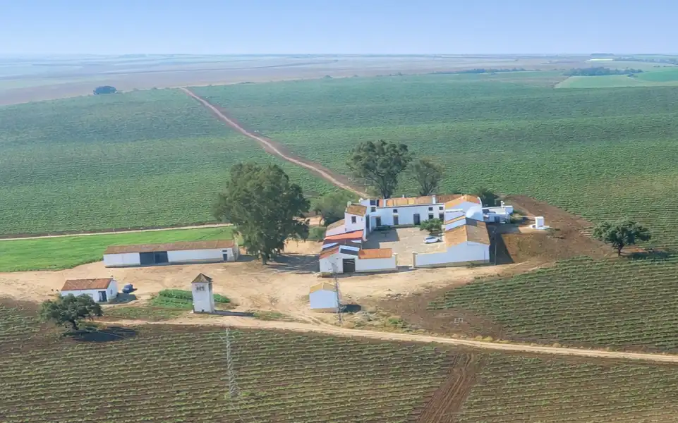 Finca rústica en venta en Badajoz Capital con Jardín privado, Terraza y Piscina