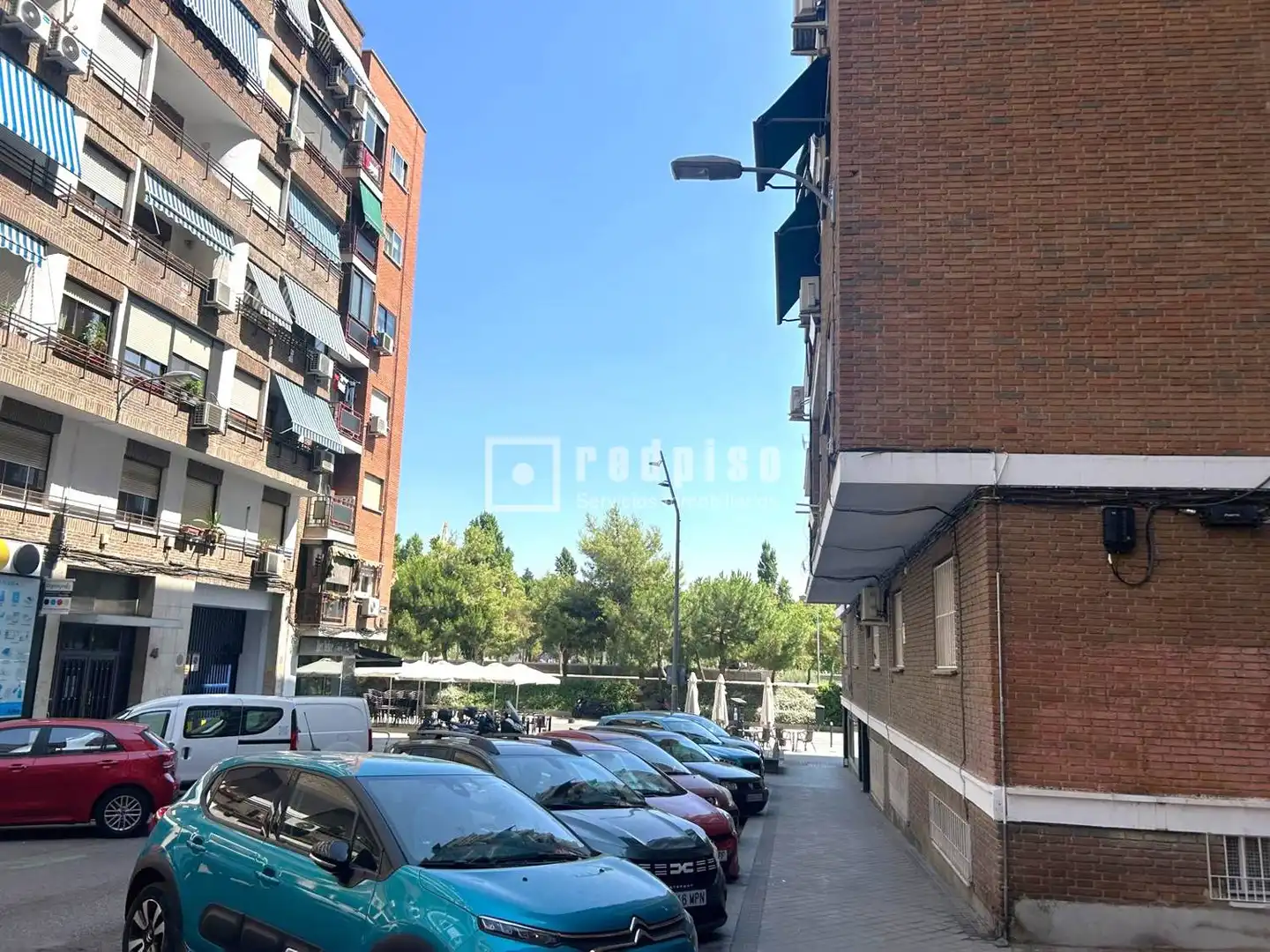 Vista exterior de Pis en venda en Madrid amb Calefacció