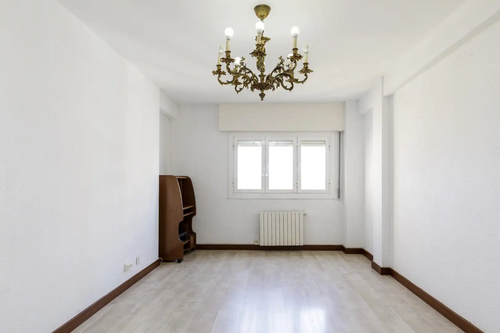 Bedroom of Flat for sale in Zaragoza  with Storage room