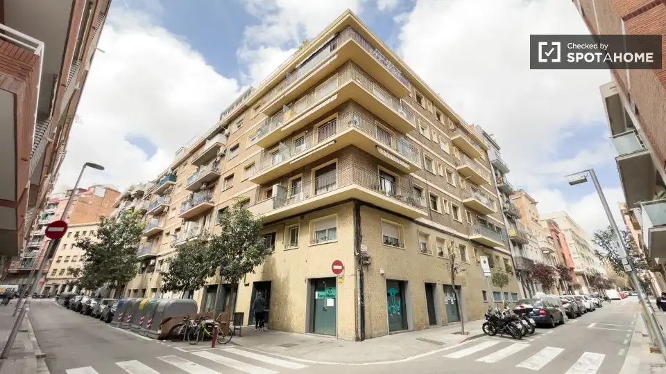 Piso de alquiler en Sants-Badal